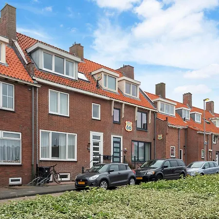 Short At 68 Gæstehus