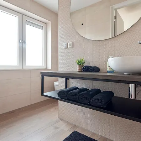 Short At 68 3* Zandvoort