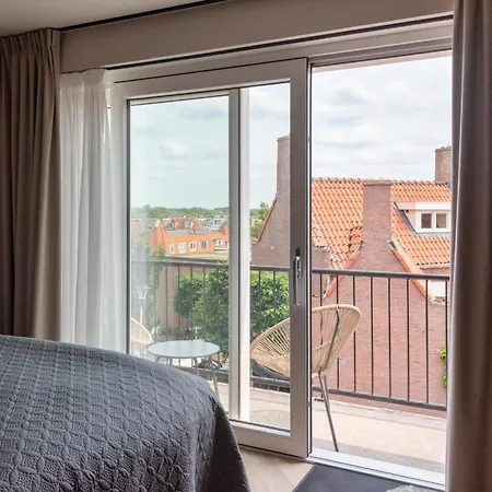 Short At 68 Guest house 3*